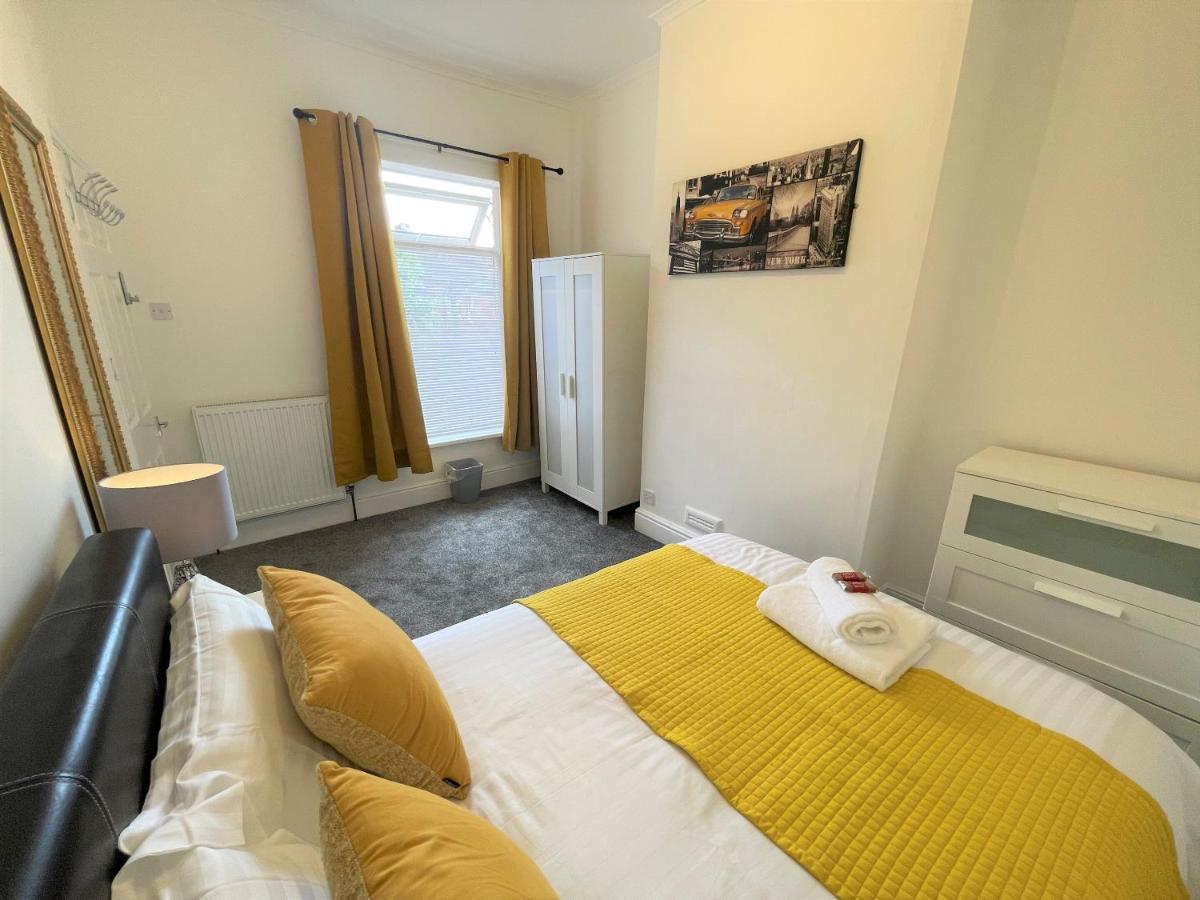 Robinhuts - 3 Bed Accommodation -Perfect For Contractors, Families & Students Kingston upon Hull Luaran gambar