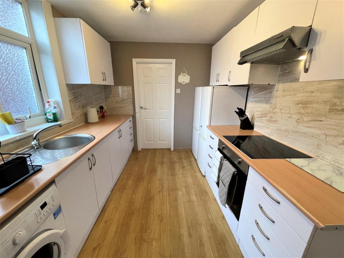 Robinhuts - 3 Bed Accommodation -Perfect For Contractors, Families & Students Kingston upon Hull Luaran gambar
