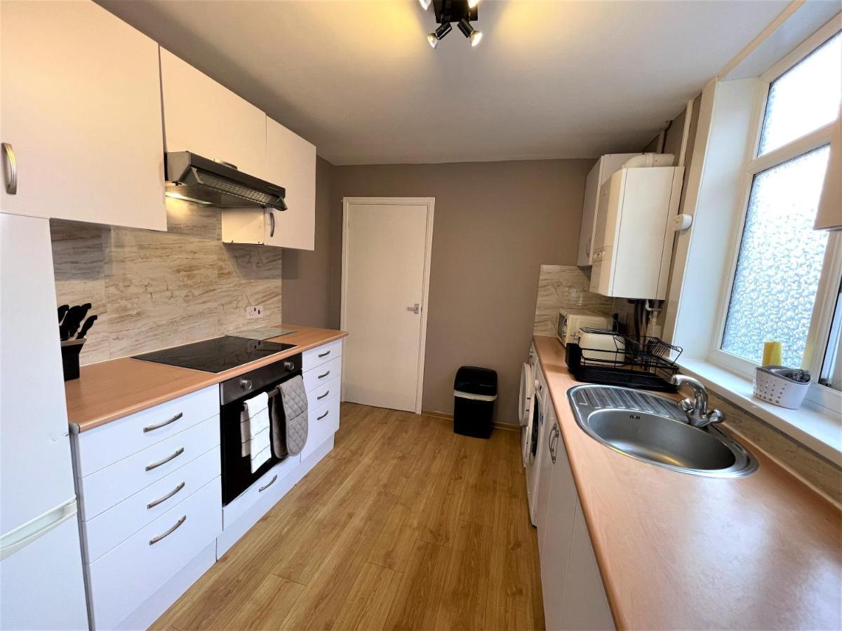 Robinhuts - 3 Bed Accommodation -Perfect For Contractors, Families & Students Kingston upon Hull Luaran gambar