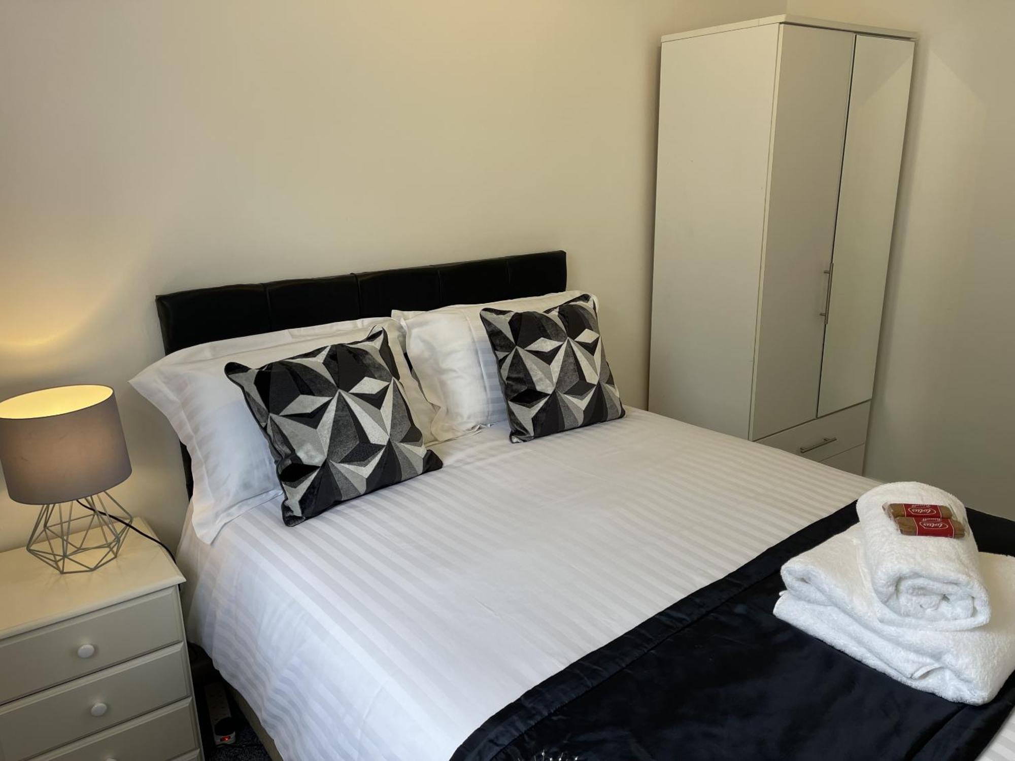 Robinhuts - 3 Bed Accommodation -Perfect For Contractors, Families & Students Kingston upon Hull Luaran gambar